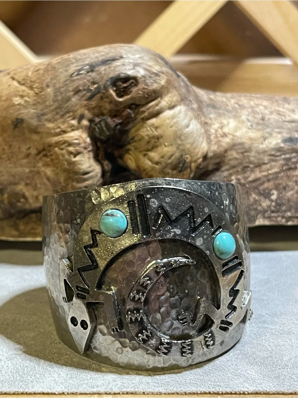 50g Handcrafted Southwest- Style Gecko Motif Wide Cuff Bracelet